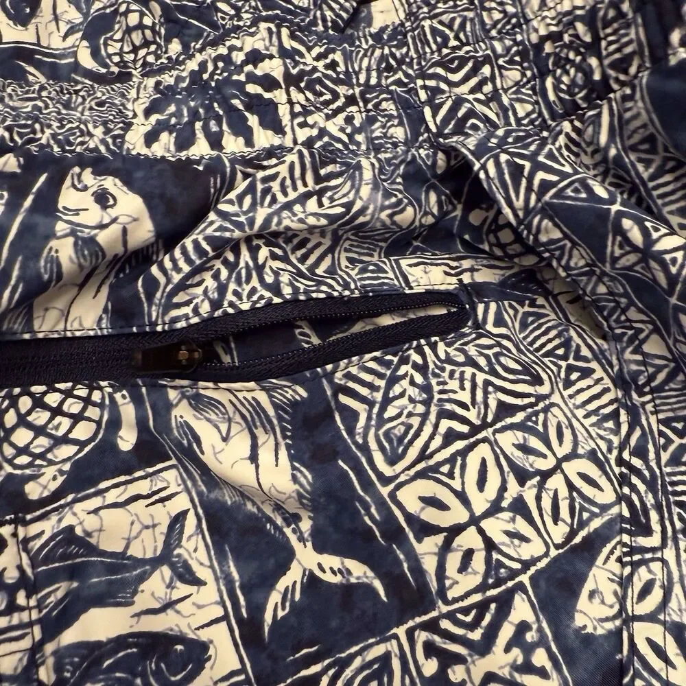 Lands’ End Mens ‎ 9” Volley Swim Trunks Shorts Navy Fish Block Print Sz XL
